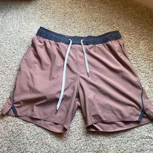 Men’s Large vuori athletic shorts